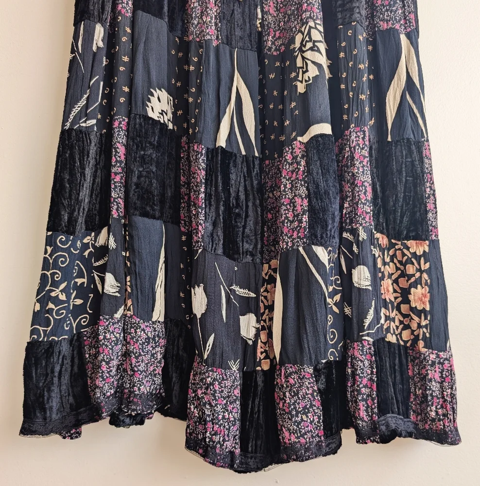 Vintage 90s Patchwork Broomstick Dark Floral Velvet Lace Trim Maxi Skirt Cottage - Picture 6 of 10